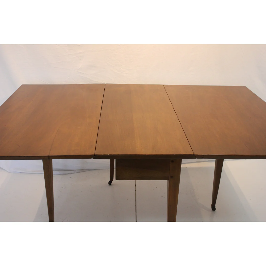 AF1-245: Antique Early 19th Century American Federal Mahogany Drop-Leaf Table on Casters - Image 4