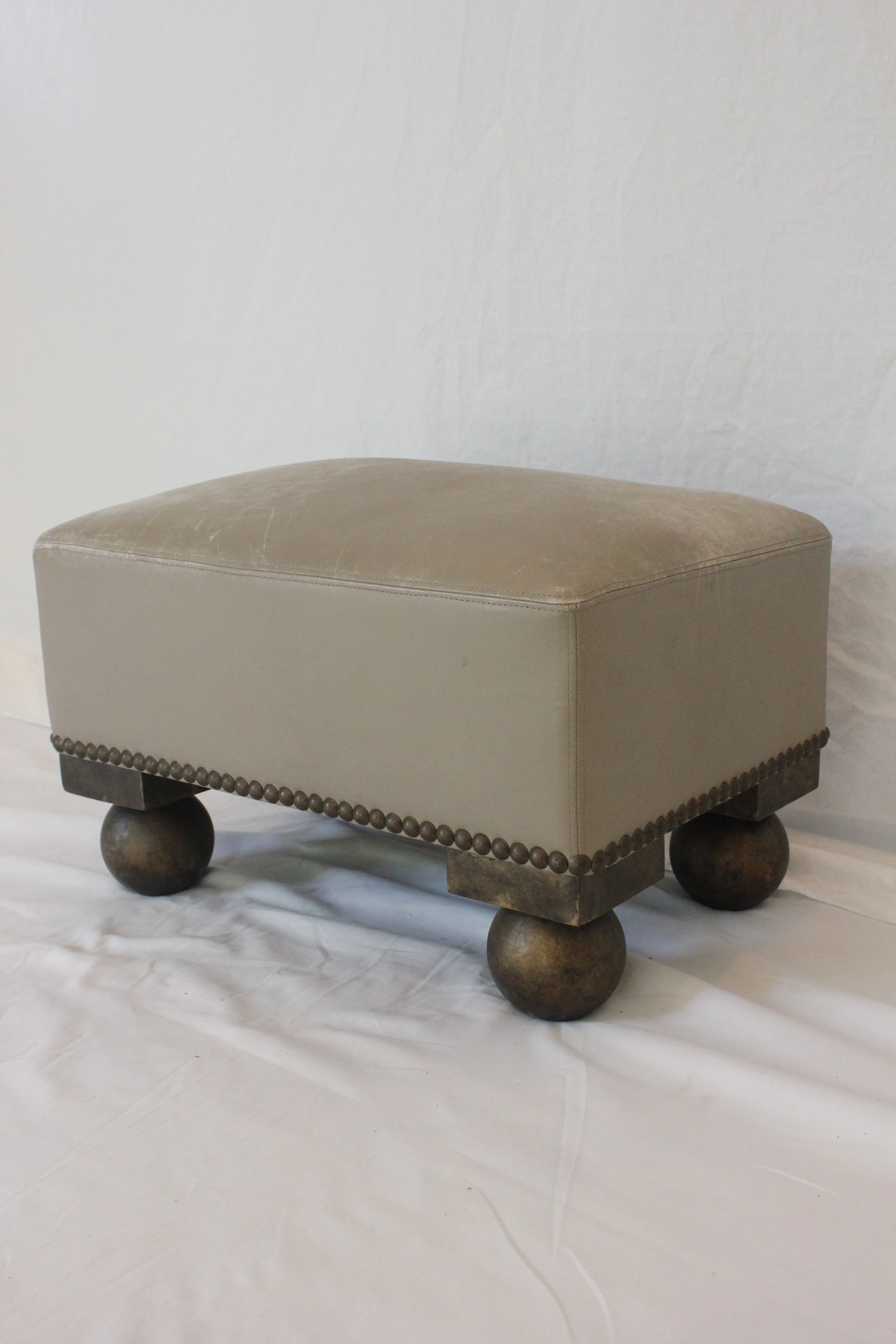 AF2-376: Vintage Late 20th Century Upholstered Leather Bench - Image 3