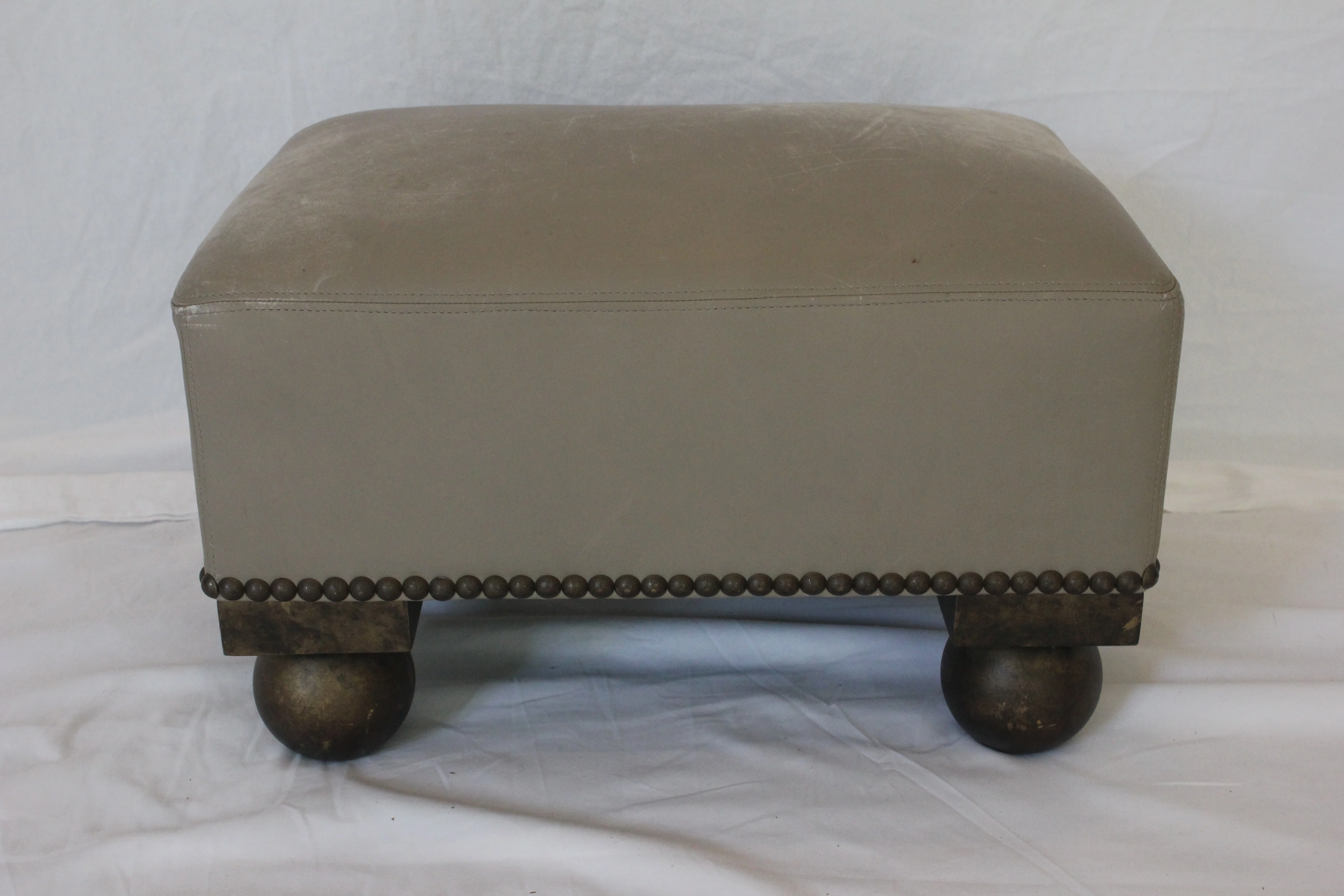 AF2-376: Vintage Late 20th Century Upholstered Leather Bench - Image 6