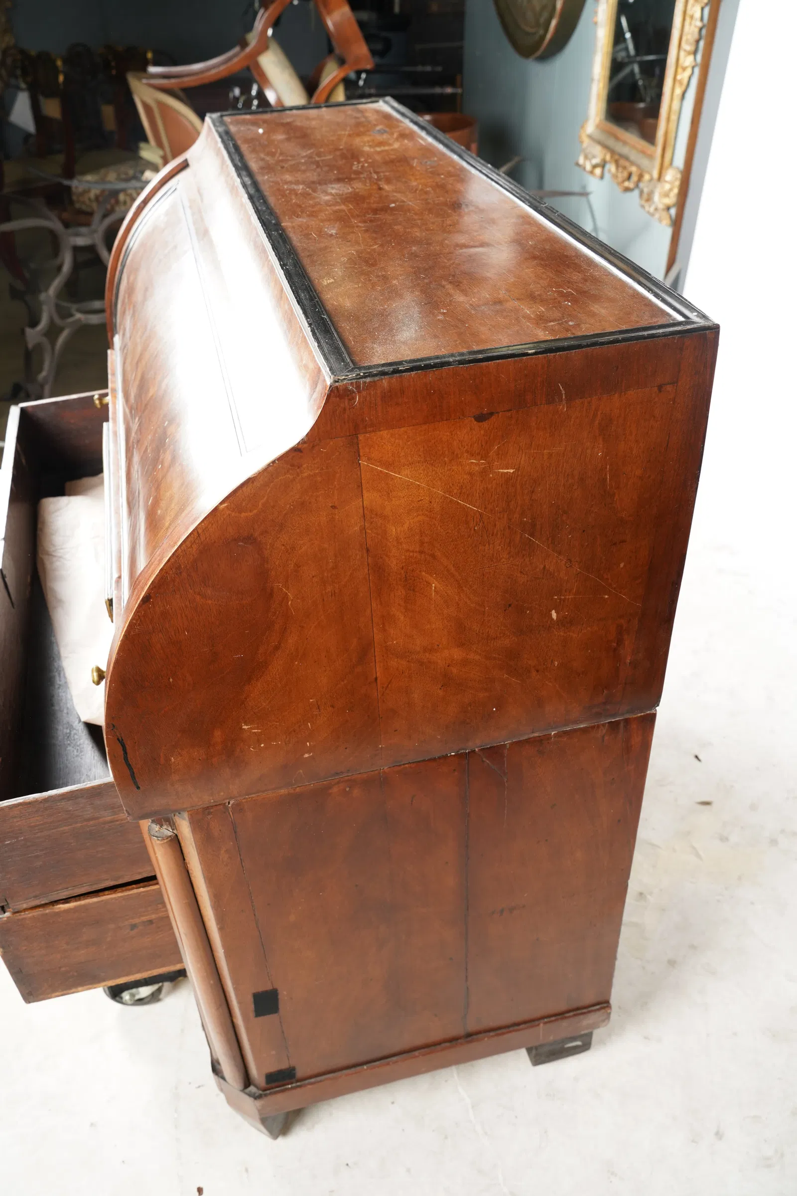 AF5-024: Antique Circa 1815 French Bourbon Restoration Flame Mahogany Cylinder Desk - Image 9