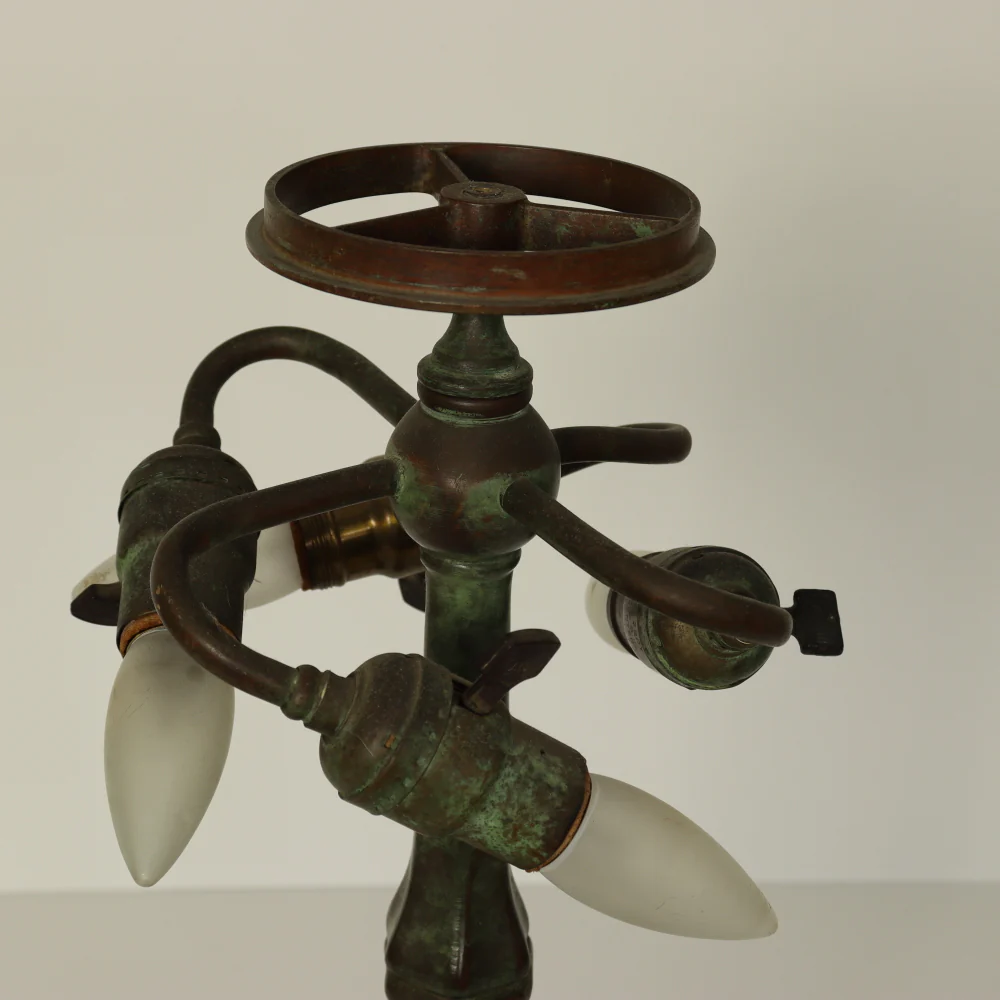 AL2-044:  Antique Early 20th Century Arts & Crafts Tiffany Style Bronze Lamp with Leaded and Stained Glass Shade - Image 9